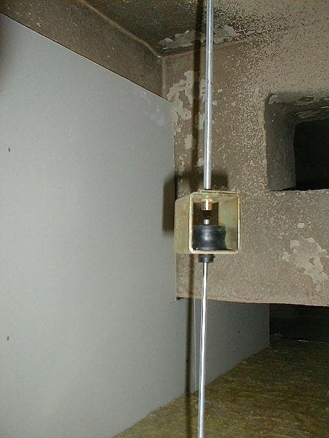 Alt image
