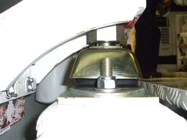 Alt image