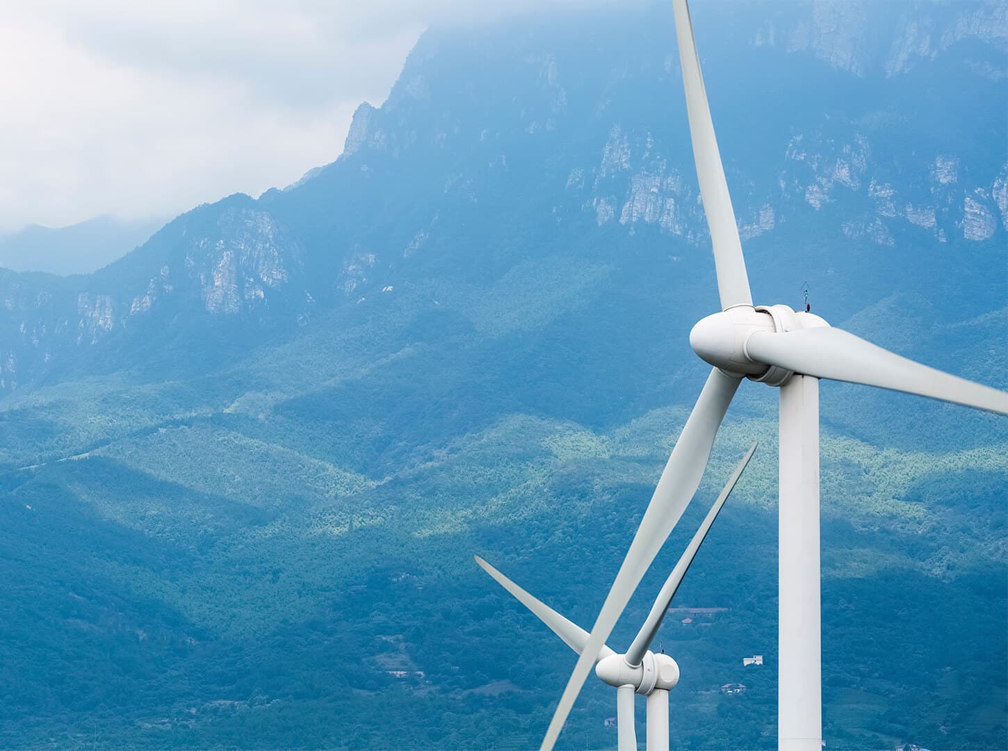 wind-turbine-isolation-small